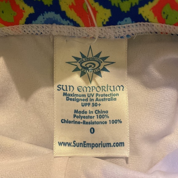 ✨3/$12✨ Speedo-esque baby swim shorts - Picture 3 of 6